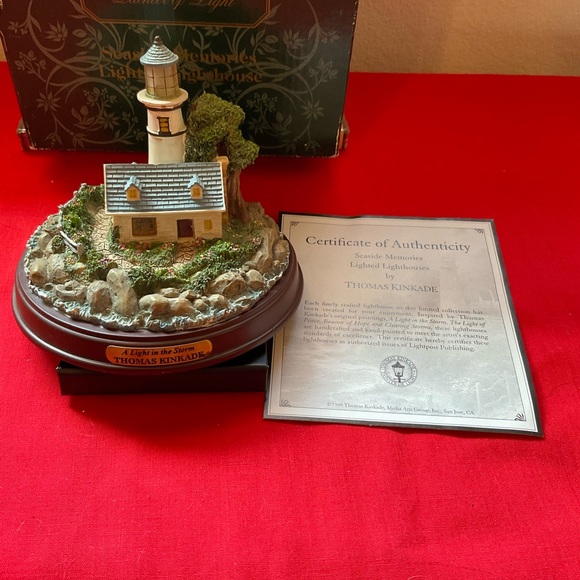 Thomas Kinkade Lighthouse - Picture 1 of 3
